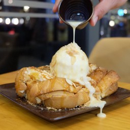 โทสต์อินจอลมีเนยน้ำผึ้ง (180-)