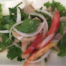 ยำหมูยอหนัง