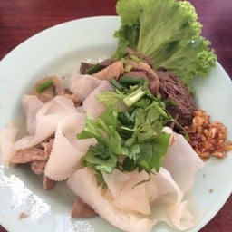 เนื้อลวกปากท่อ (เจ้าเก่า)