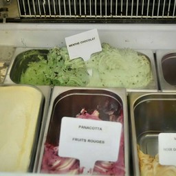 อยากลองทุกรสแต่ไม่ไหวแร้วว