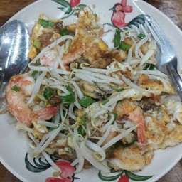 ผัดไทย หอยทอด