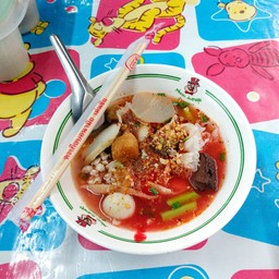 ก๋วยเตี๋ยวหมูนายฮุย