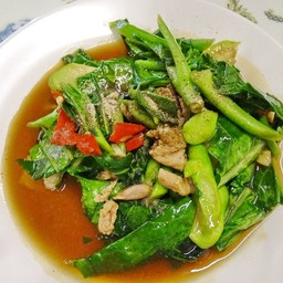ผัดคะน้า