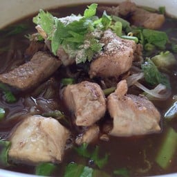 ก๋วยเตี๋ยววัดดงมูลเหล็ก พระพุทธบาท