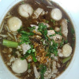 ข้าวมันไก่  ตลาดน้ำสี่ภาค พัทยา