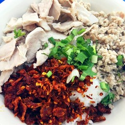 ข้าวหน้าหมูต้มพริกผัด