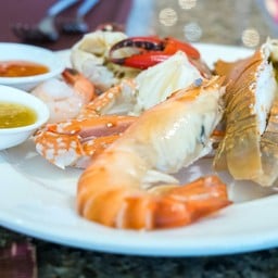 The Pavilion Restaurant โรงแรมดุสิต ธานี กรุงเทพฯ