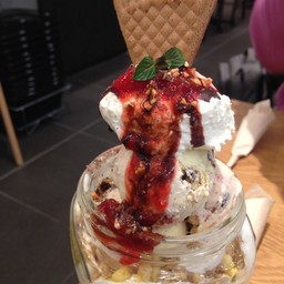 J.S. BURGERS CAFE Lalaport