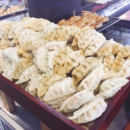 ยาโมชิ เกี๊ยวซ่า ตลาด RN Yard