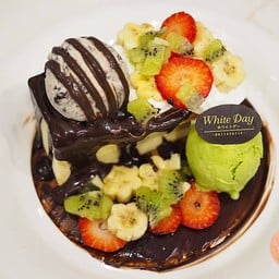 White Day Patisserie เดอะเซอร์เคิล ราชพฤกษ์