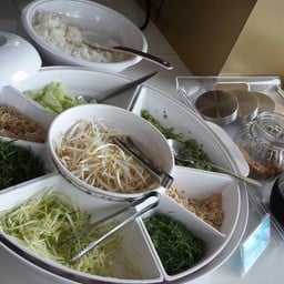 อันนี้ข้าวยำ ลองดู
