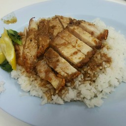 บะหมี่ผัดแห้งกุ้ง