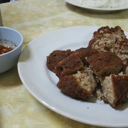 เพื่อนไทย