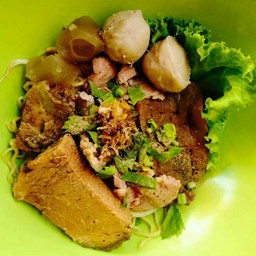 ก๋วยเตี๋ยวเนื้อประชารักษ์