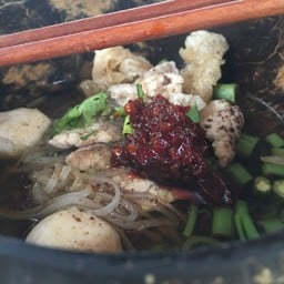ก๋วยเตี๋ยวเรือกะลา
