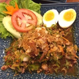 รสชาติออกเปรี้ยวนำ หวานตาม ถั่วพลูกรุบกรอบ กุ้งสดเนื้อแน่น อร่อยยย