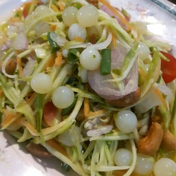 ยำไข่ปลาเซียว