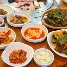 ฮวางจึมเจียง Bukchon Hanok Village