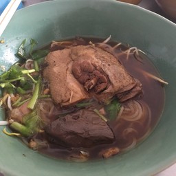 ก๋วยเตี๋ยวเป็ด เป็ดชิ้นโต