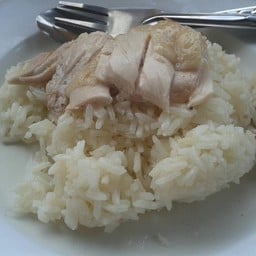 ข้าวมันไก่เบตง สูตรไก่ตอน สาย4