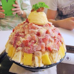 Strawberry X Mango Cheesecake Snow Flake