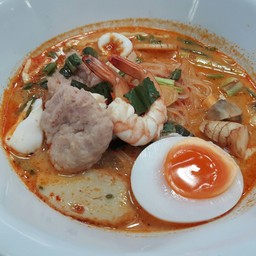 ก๋วยเตี๋ยวรสชาติเข้มข้น เปรี้ยว หวานมัน กำลังดี ไม่ต้องปรุงเพิ่ม