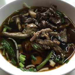 40฿