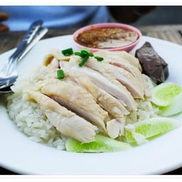 ข้าวมันไก่หลักเมืองปราจีน ตลาดสัมมากร
