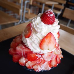 The Snow Cap Bingsu