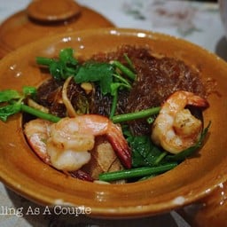 กุ้งอบวุ้นเส้น