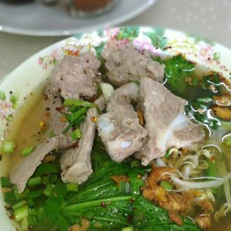 มีกระดูกอ่อน, หมูสับ และตับหมู