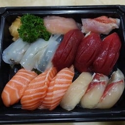 700.- แล้วแต่ทางร้านจัด^^ แต่มีแต่ของดีดี