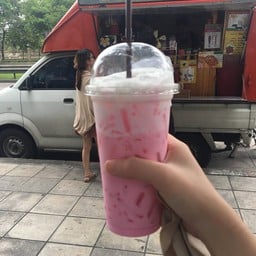 กาแฟสด หน้าตึก Lake Ratchada