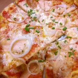 แซลม่อนพิซซ่า