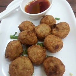 เย็นตาโฟยกล้อ