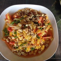 ส้มตำข้าวโพด