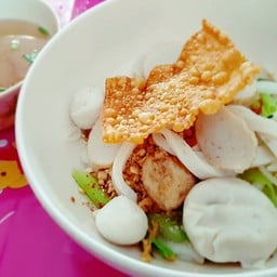 ร้านบ้านน้ำใส ก๋วยเตี๋ยวปลา