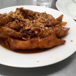 ขาว