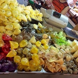 มีใก้เลือกหลายอย่าง