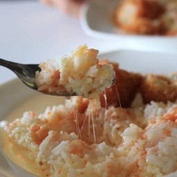 ไก่ชีส หน้ารร. มงฟอร์ตวิทยาลัย