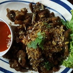 กบทอดกระเทียม