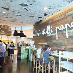 โต๊ะแบบเป็นบาร์ก็มี