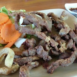 หมูทอด กรอบ เค็ม ปากชา