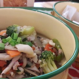 ผัดเห็ดรวมมิตร