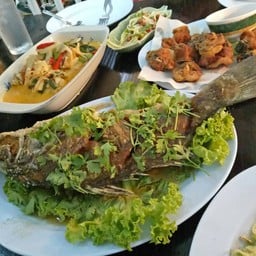 ร้านเจี๊ยบหลบมุม
