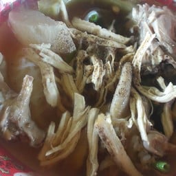 ก๋วยเตี๋ยวไก่มะระบุฟเฟ่