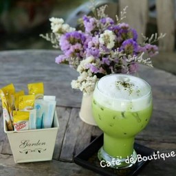 Cafe'de Boutique