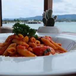 Tamarina Bistro&Bar