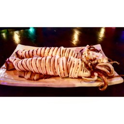 หมึกกล้วย ย่างแล้วแร่ชิ้นพอดีคำ มันช่างหอมติดจมูก ยั่วน้ำลายจริงๆ #leley  #ปิ้งย