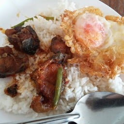 ร้านข้าวแกงนครพรรณ วังตะกรู